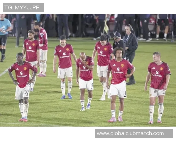 曼联迎战伯顿联赛杯激战在即球迷期待精彩对决与进球盛宴